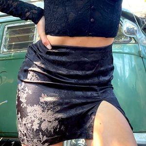 Japanese Embroidered Slit Skirt